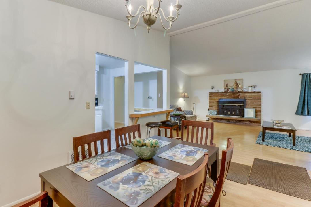 Photo of Livingroom in Bryn Mawr-Skyway