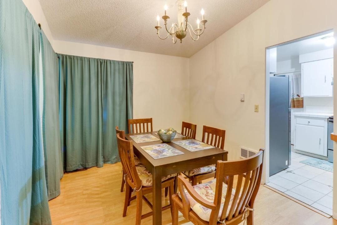 Photo of Livingroom in Bryn Mawr-Skyway