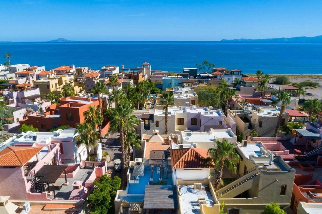 Photo of Others in Nopolo