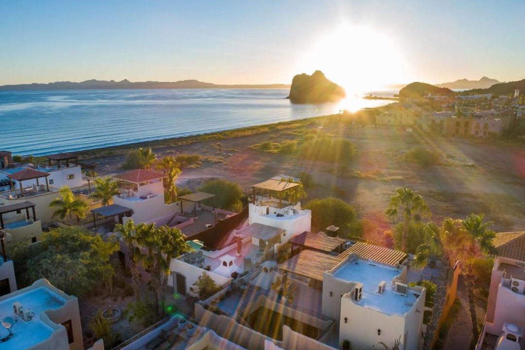 Photo of Others in Nopolo