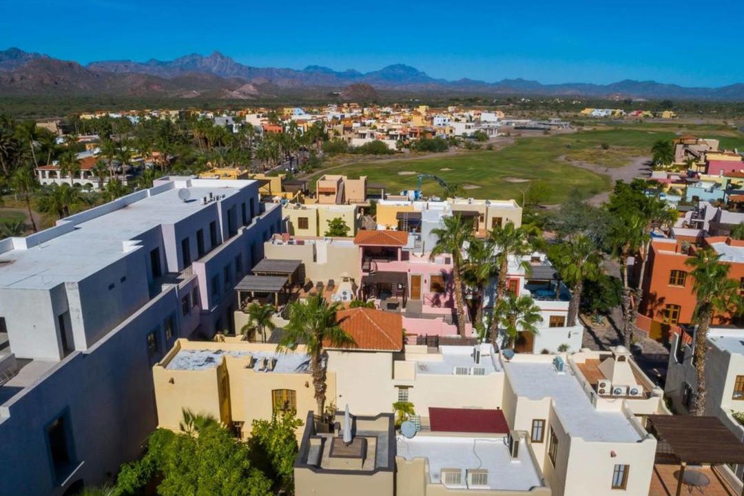 Photo of Others in Nopolo