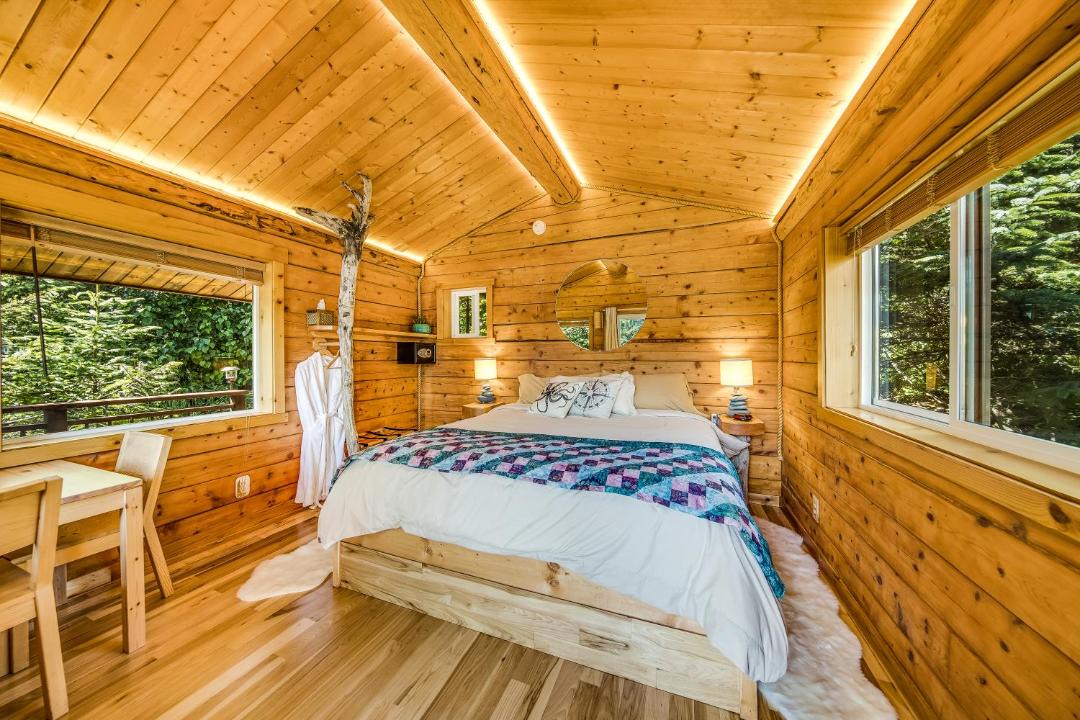Photo of Others in Halibut Cove
