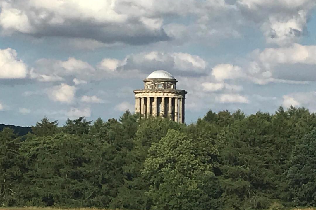 Photo of Buildings in Westow