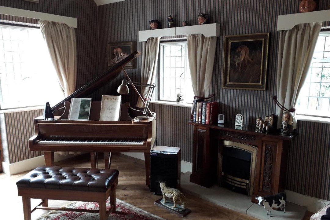 Photo of Others in Catton