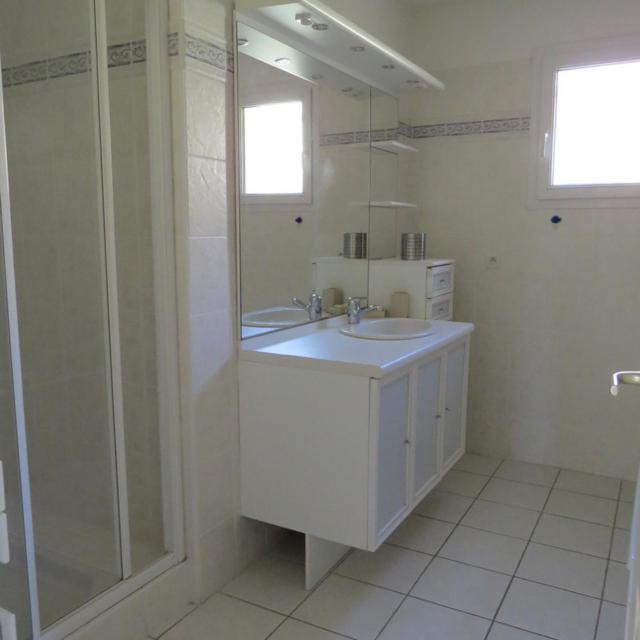 Photo of Bathroom in Saint-Laurent-de-la-Salanque