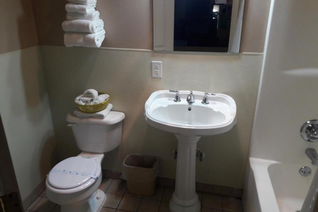 Photo of Others in Monroe