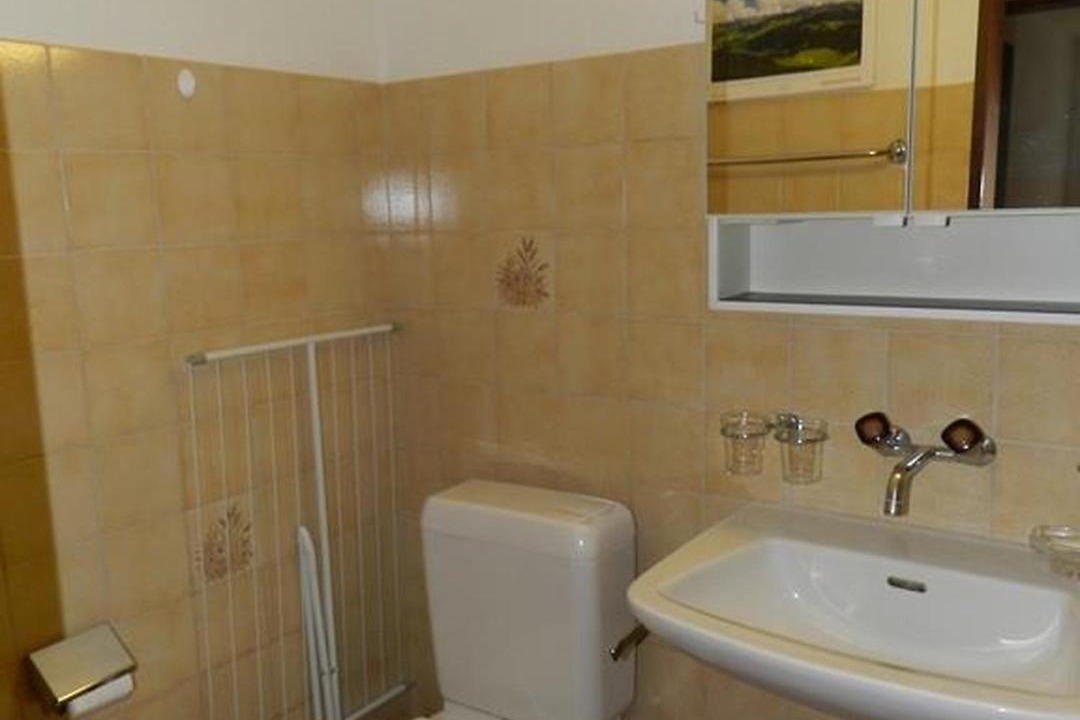 Photo of Bathroom in Zweisimmen