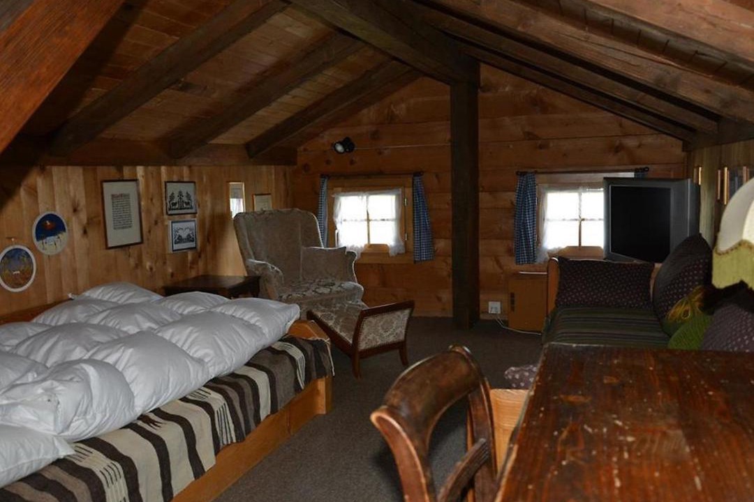 Photo of Bedroom in Zweisimmen Nr Gstaad