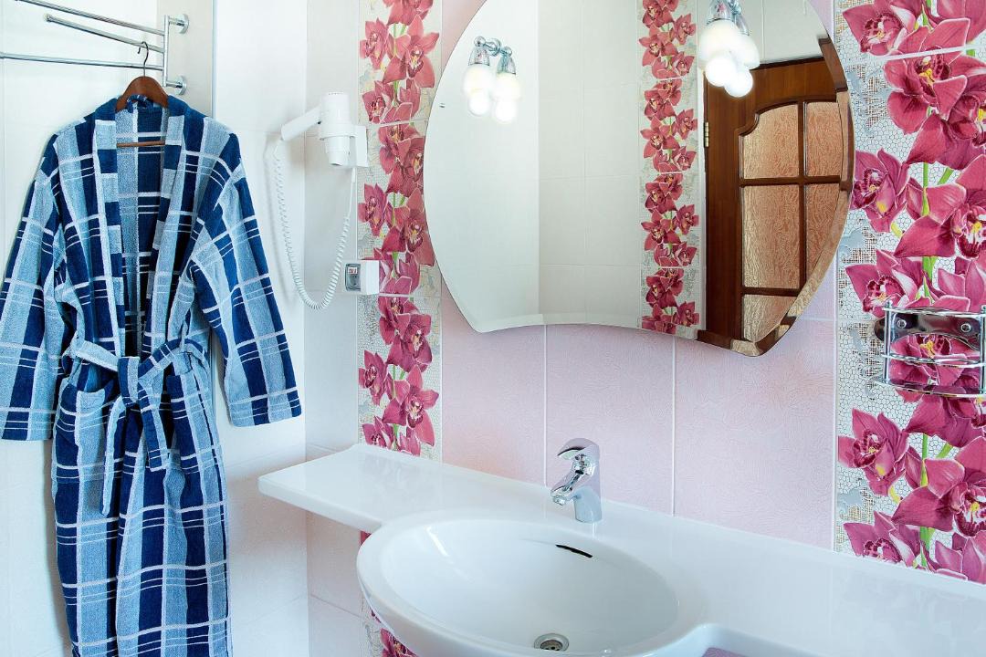 Photo of Others in Lysvenskiy