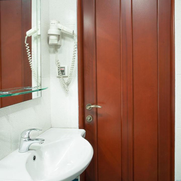 Photo of Bathroom in Lysvenskiy