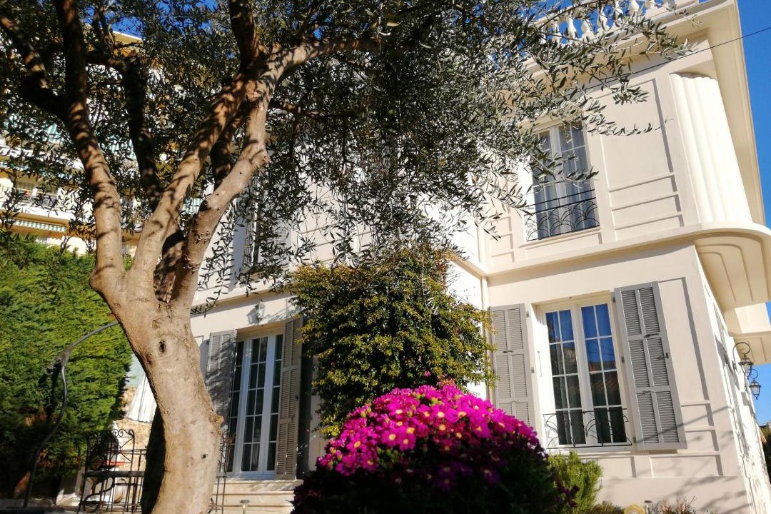 Photo of Others in Carnot