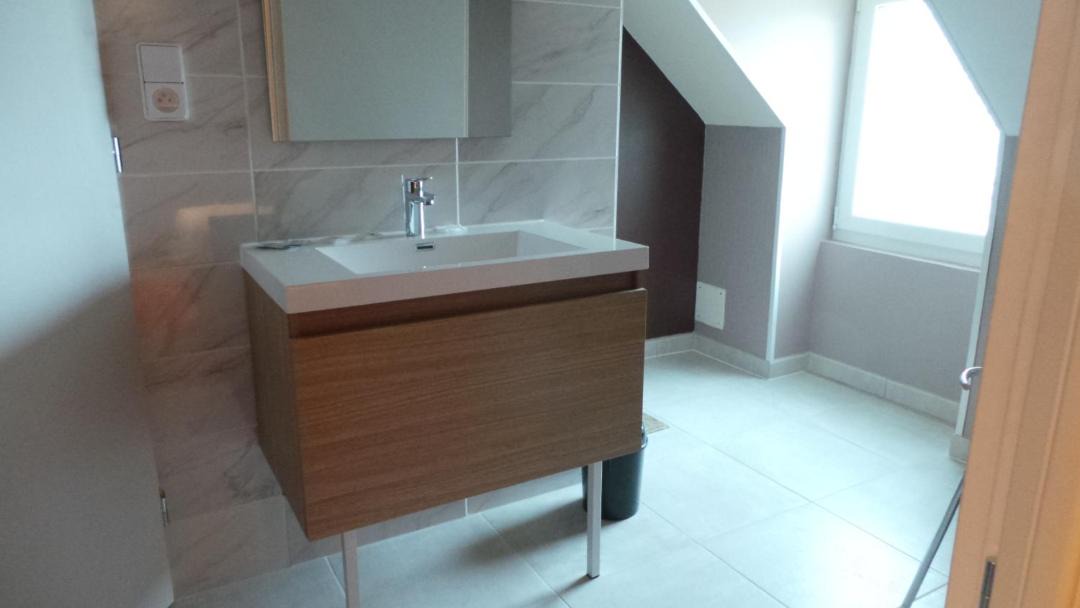 Photo of Bathroom in Saint-Ouen-les-Vignes