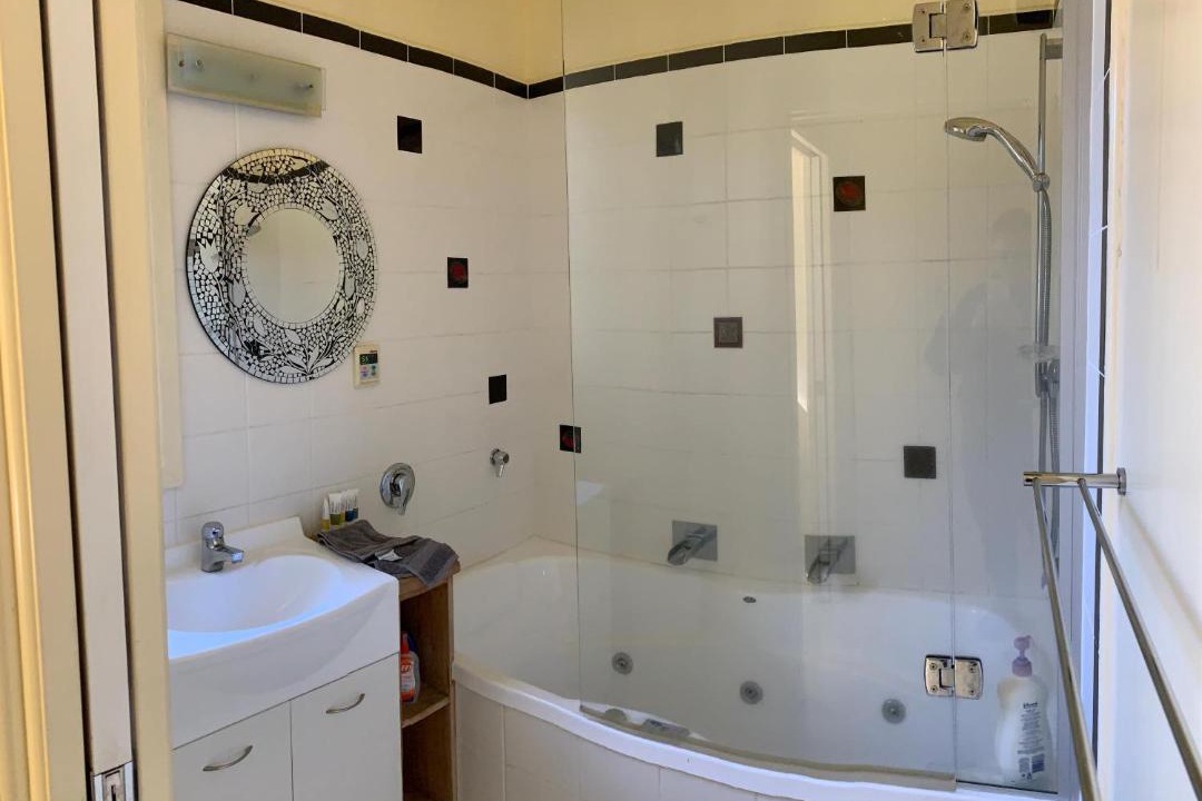 Photo of Bathroom in Taumarunui