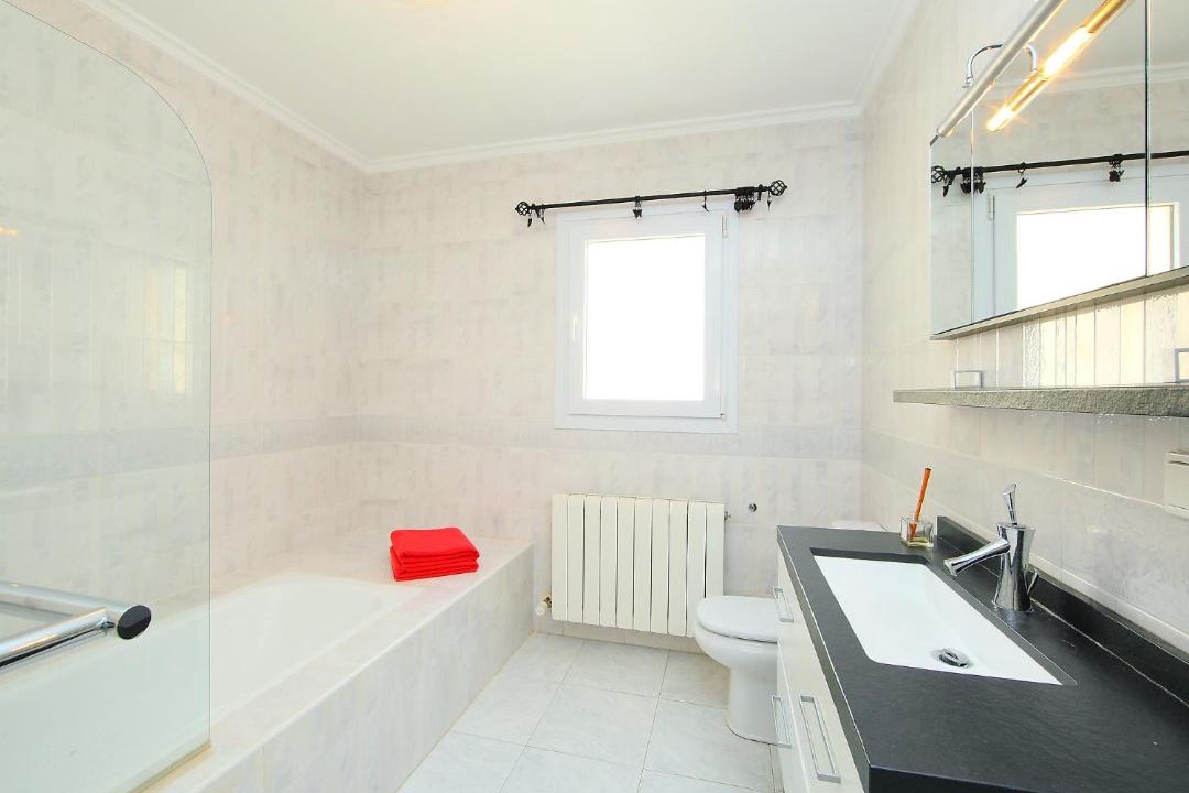 Photo of Bathroom in Benimeit