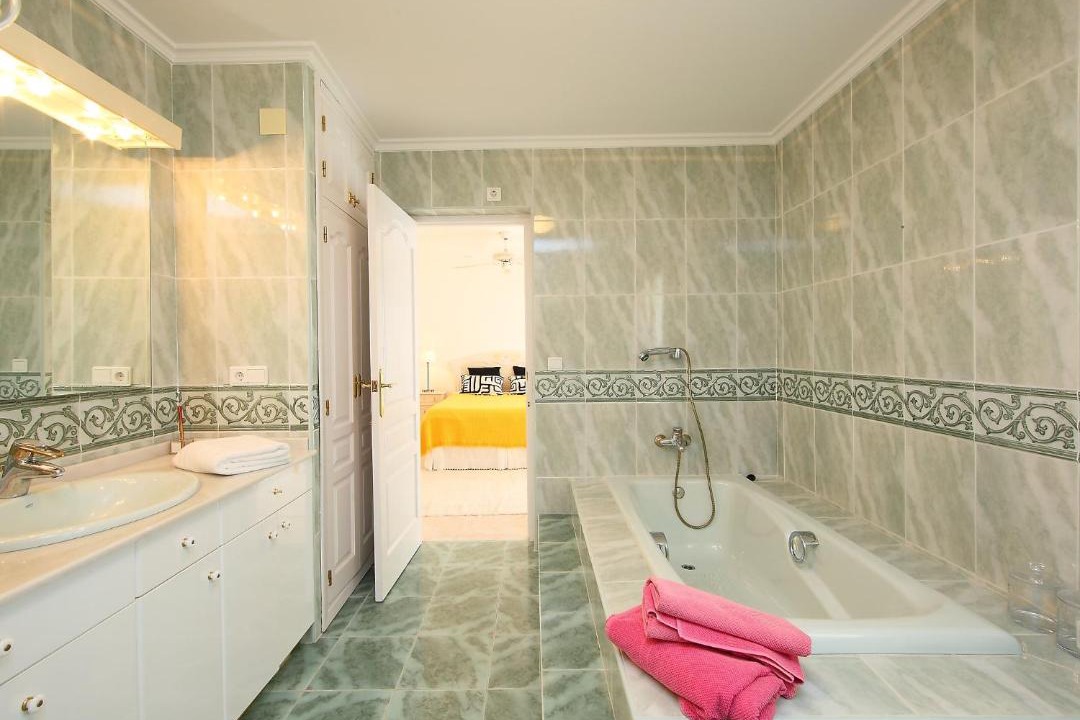 Photo of Bathroom in Benimeit