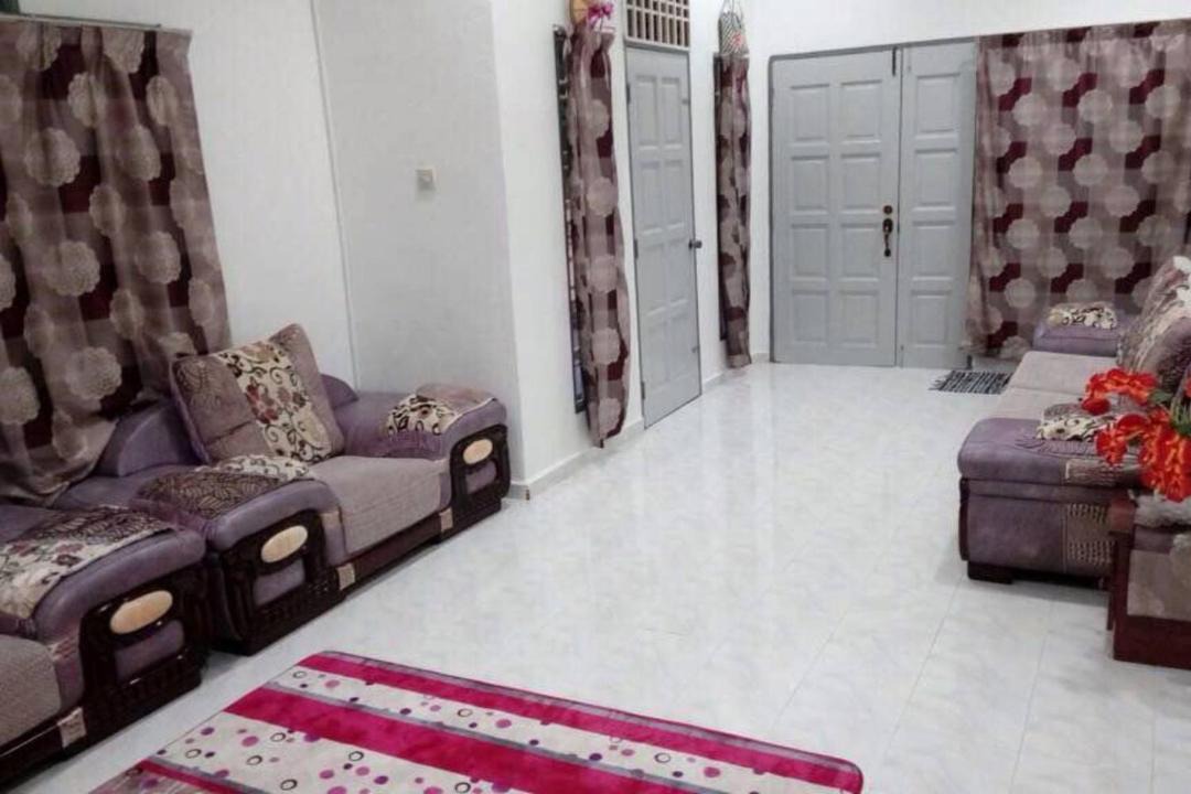 Photo of Bedroom in Kampung Gong Badak