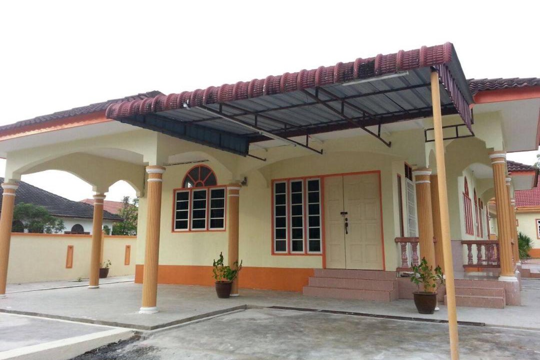 Photo of Buildings in Kampung Gong Badak