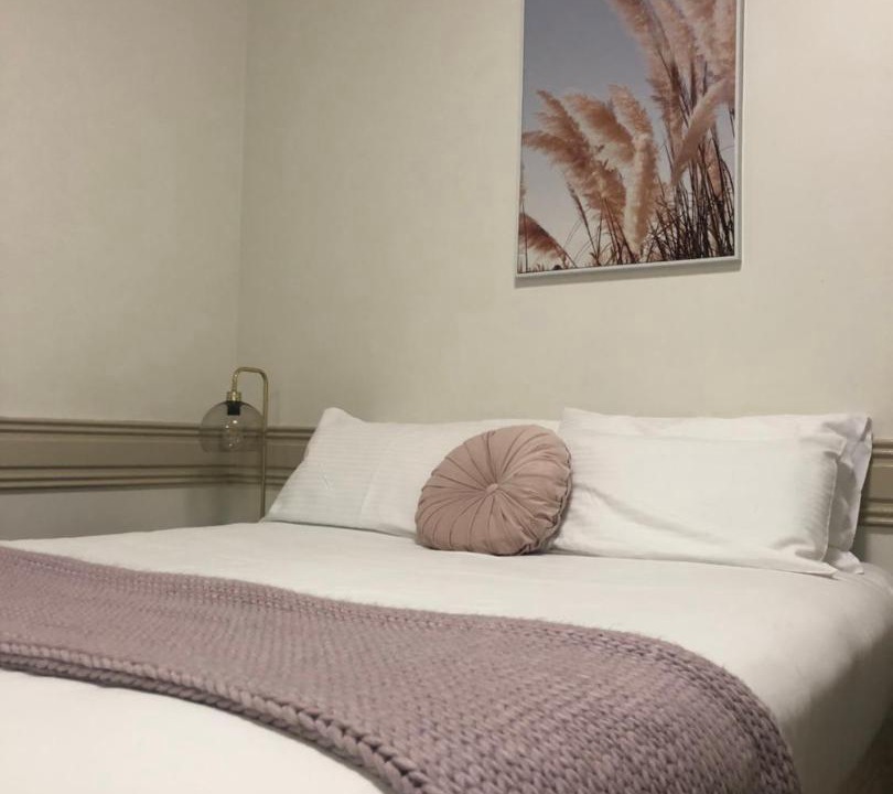 Photo of Bedroom in Kew