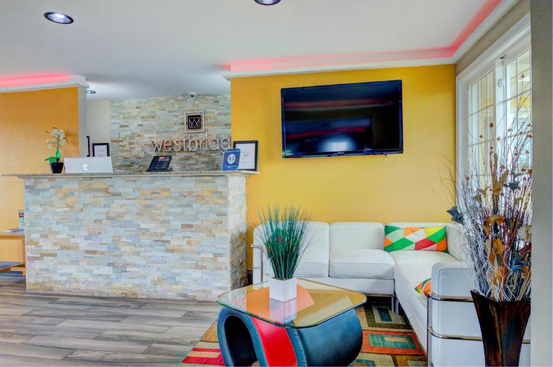 Photo of Others in Clinton