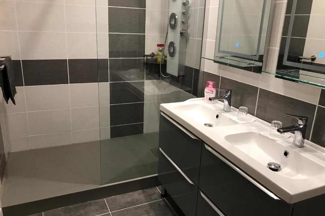 Photo of Bathroom in Xouaxange