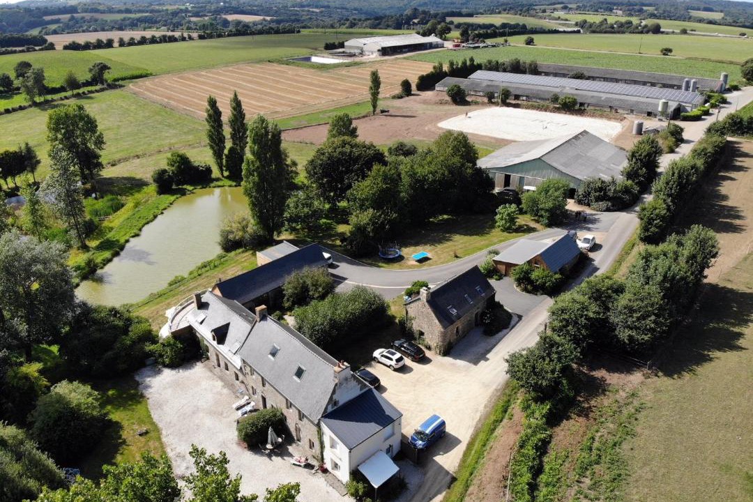 Photo of Others in Plouegat-Moysan