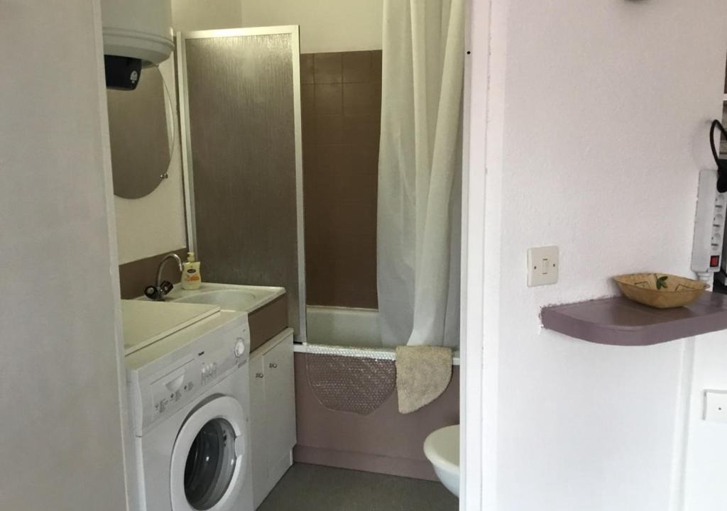 Photo of Bathroom in Greoux-les-Bains