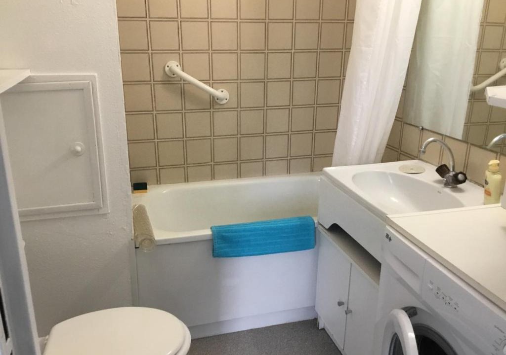 Photo of Bathroom in Greoux-les-Bains