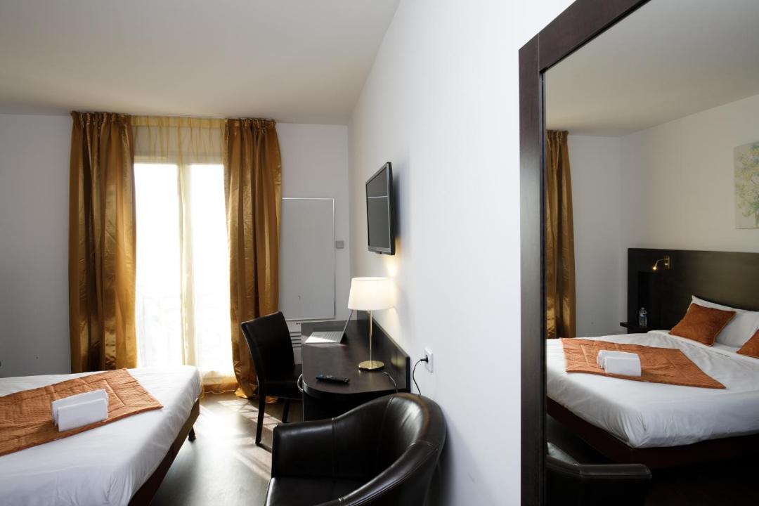 Photo of Bedroom in Epernon