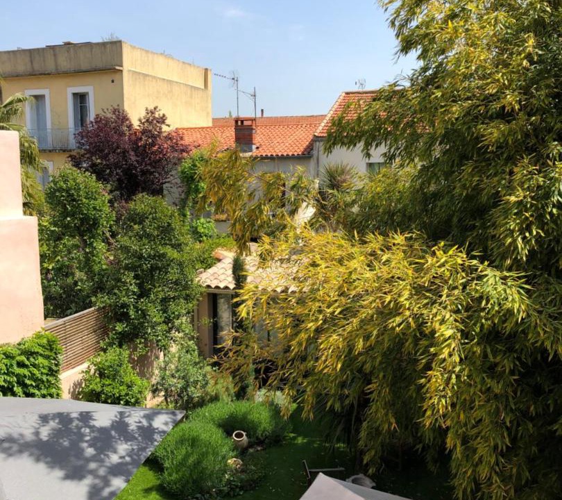 Photo of Others in Les Arceaux