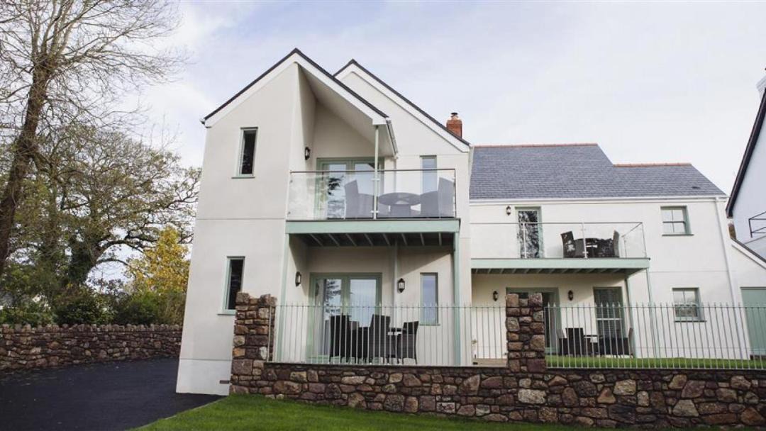 Photo of Buildings in Reynoldston