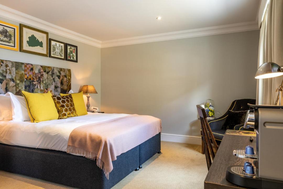 Photo of Others in Claygate