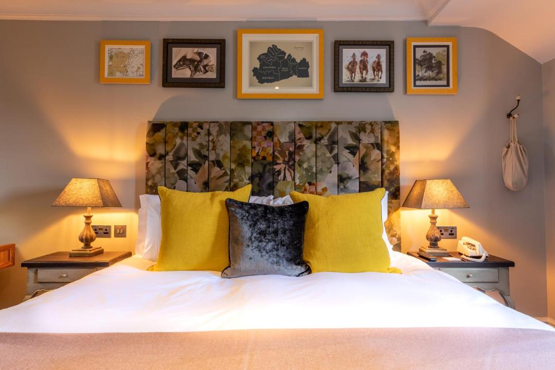 Photo of Others in Claygate