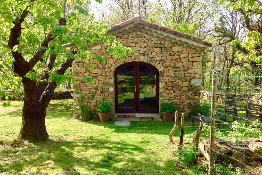 Photo of Others in Vesseaux