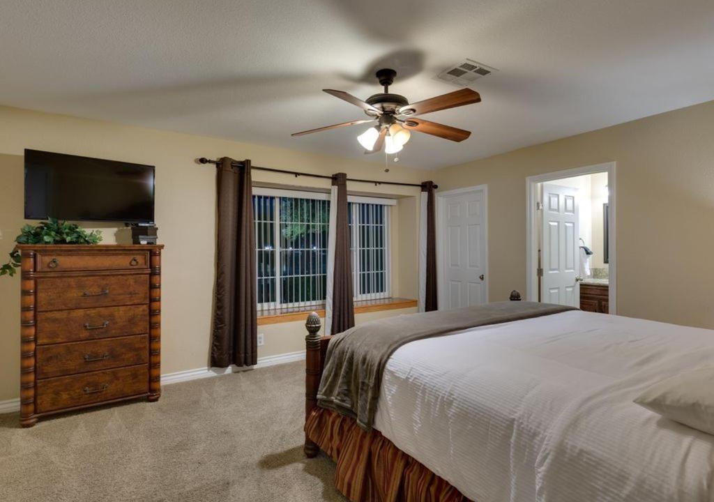 Photo of Bedroom in Rancho Oakey