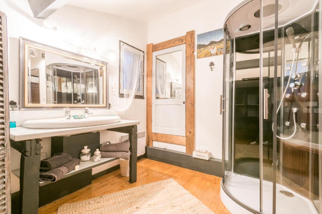 Photo of Bathroom in Lasserre