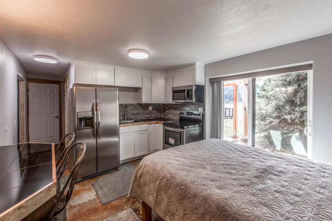 Photo of Others in Laclede