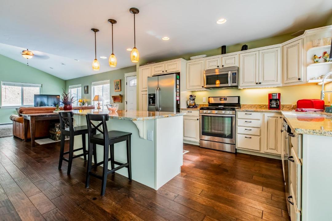 Photo of Others in Woods Bay