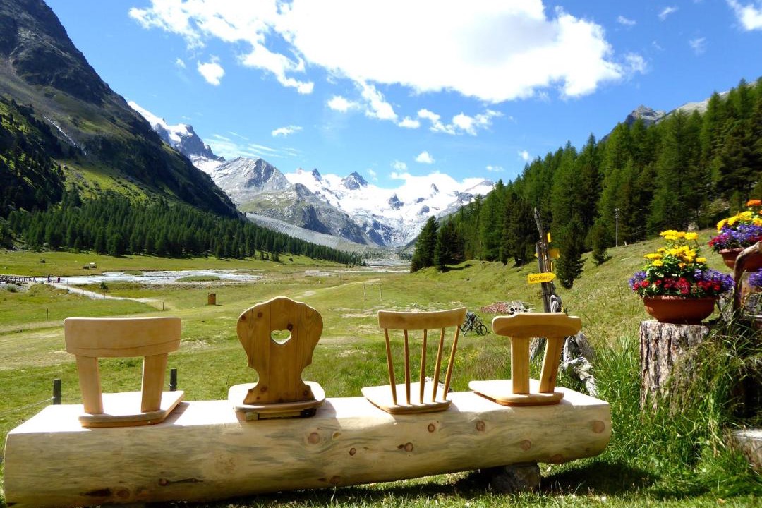 Photo of Others in Samedan