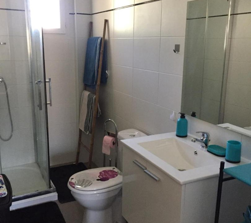 Photo of Bathroom in Sorgues