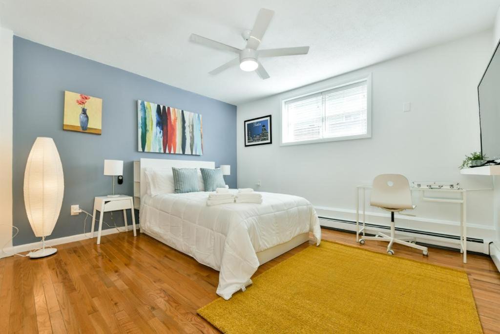 Photo of Others in Wellington-Harrington