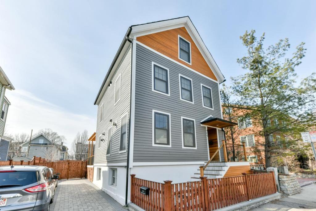 Photo of Others in Wellington-Harrington