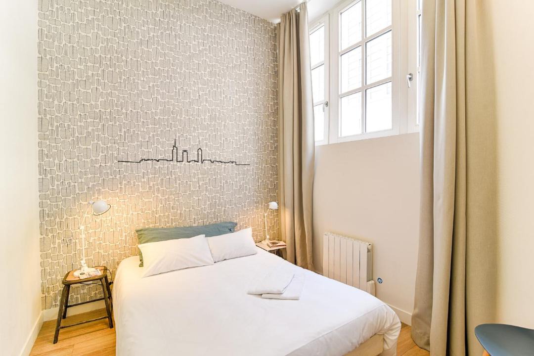 Photo of Bedroom in Voltaire - Saint Amour