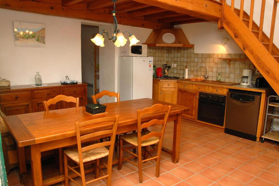 Photo of Kitchen in Laval-Saint-Roman