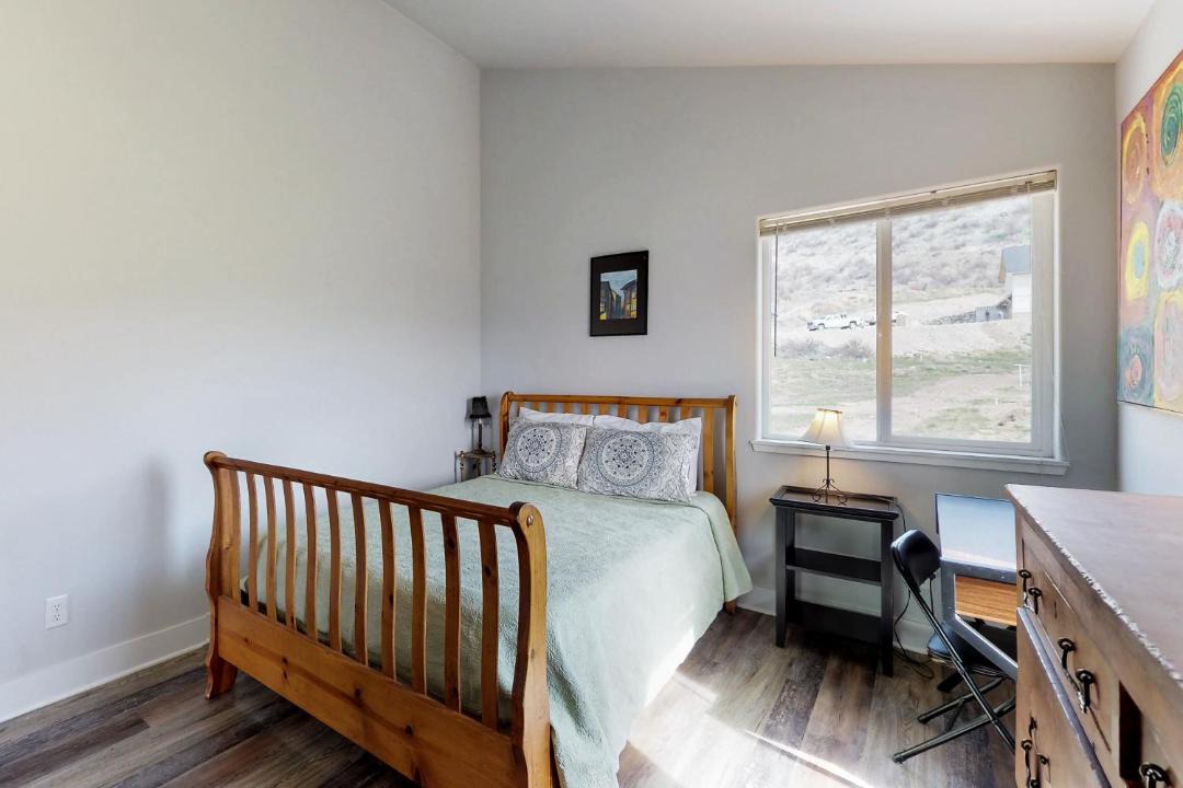 Photo of Others in Manson