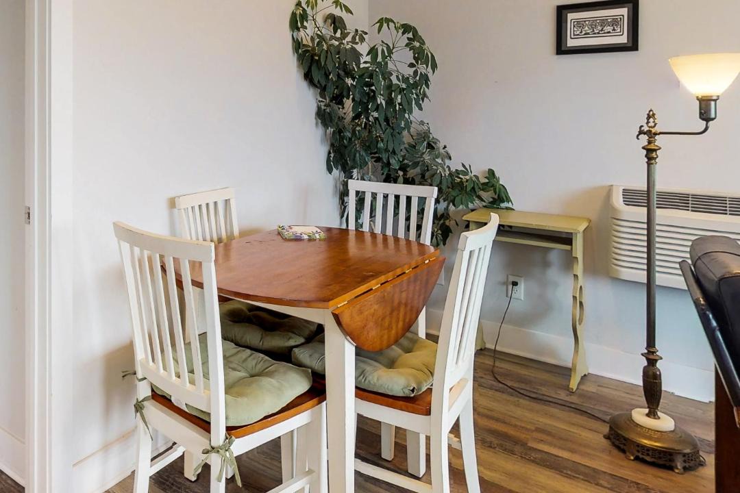 Photo of Others in Manson