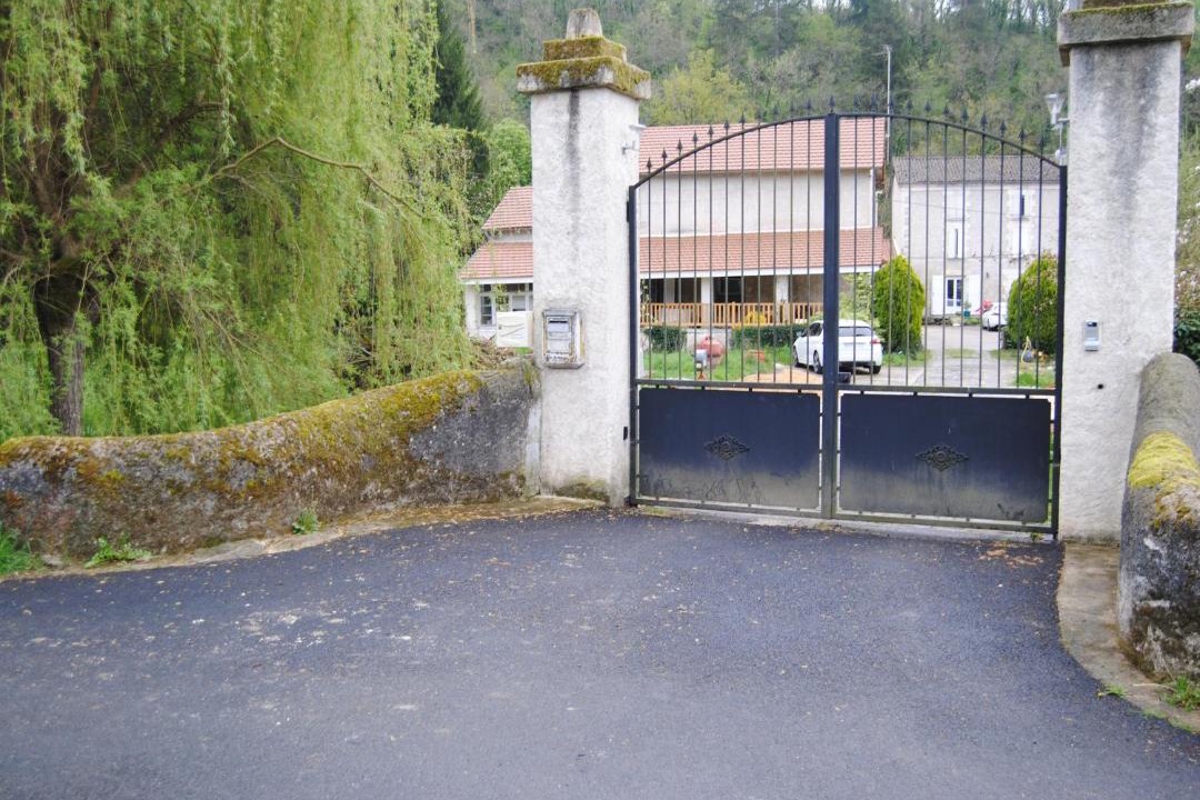 Photo of Others in Saint-Martial-de-Valette