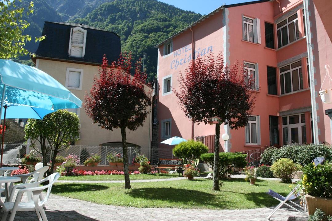 Photo of Buildings in Cauterets