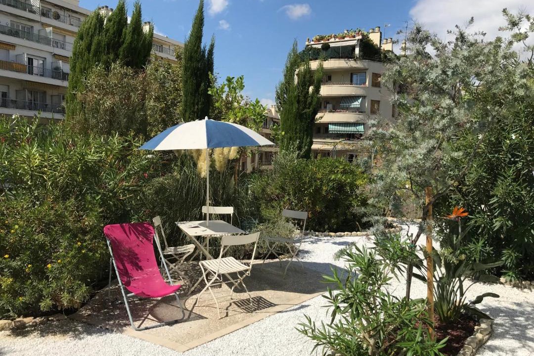 Photo of Patio Balcony in Liberation