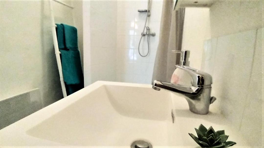 Photo of Bathroom in Sete