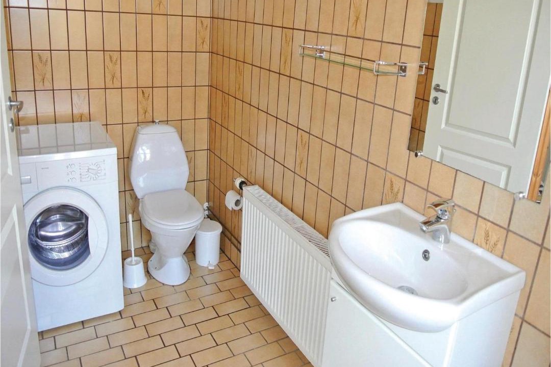 Photo of Bathroom in Lohals